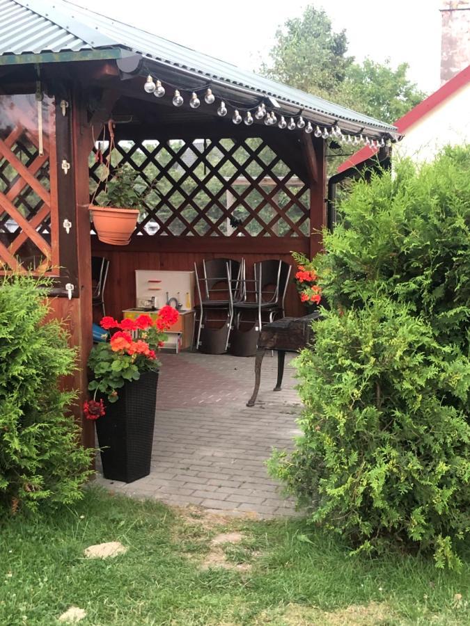 Domki Nad Morzem U Sevilli Darlowo Darlowko Kültér fotó